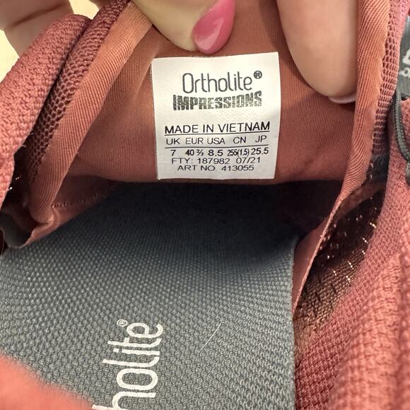 Salomon Women's Athletic Shoes in Burgundy and Navy - Picture 8 of 8